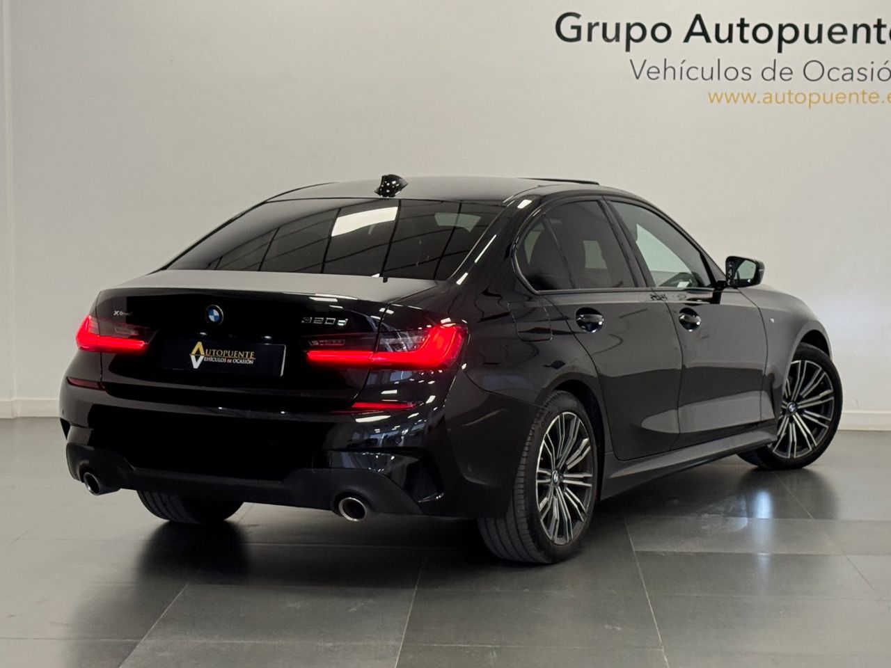 BMW Serie 3 320D M XDRIVE  foto 4