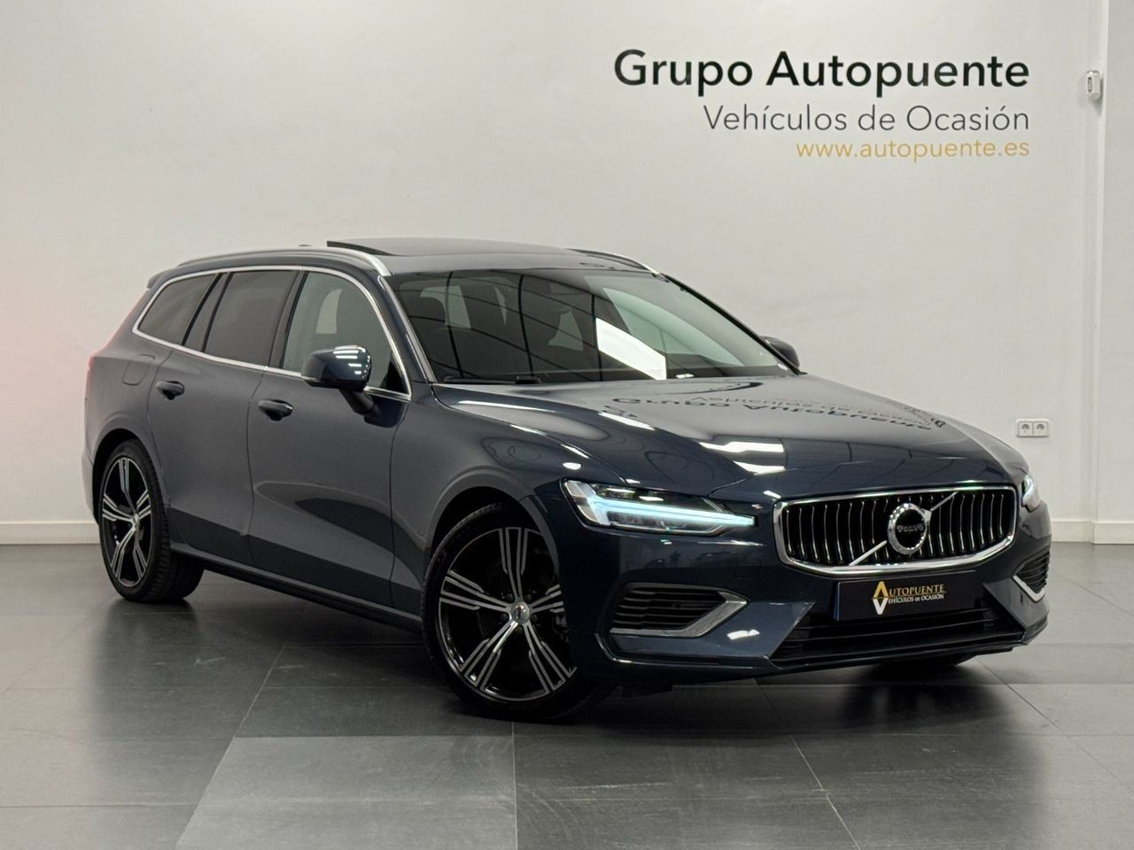 Volvo V60 T6 AWD RECHARGE INSCRIPTION miniatura 2