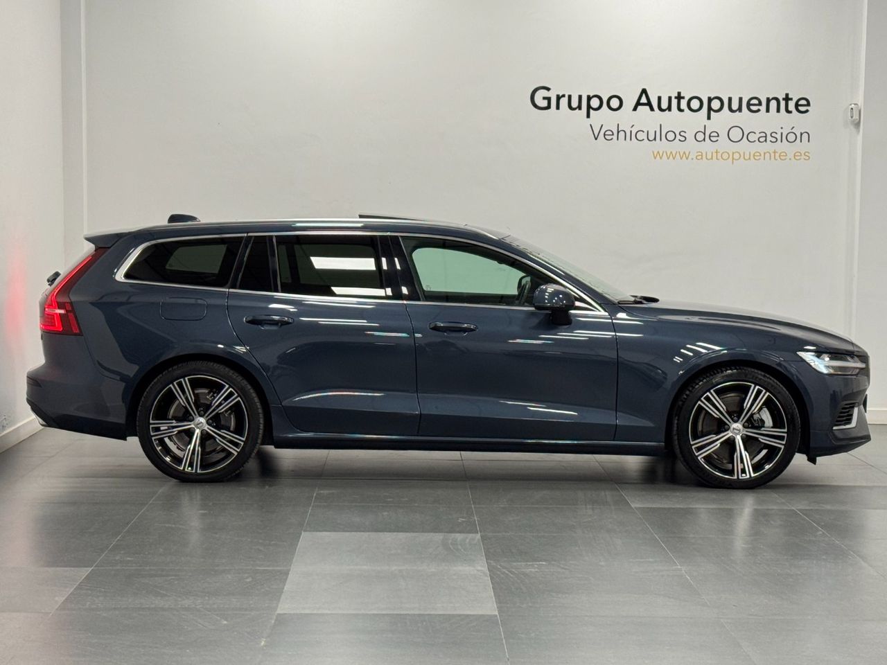 Volvo V60 T6 AWD RECHARGE INSCRIPTION miniatura 3