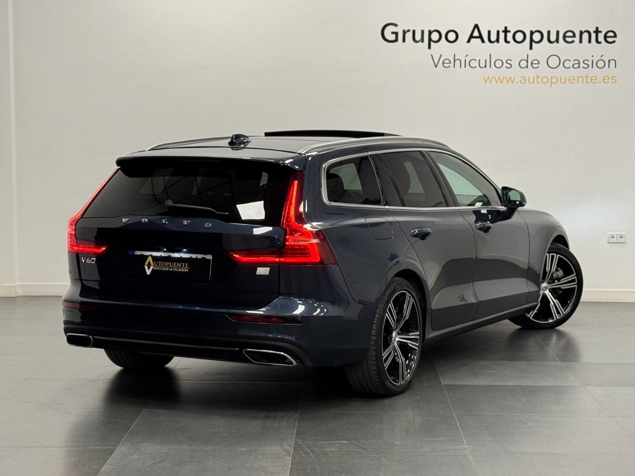 Volvo V60 T6 AWD RECHARGE INSCRIPTION miniatura 4