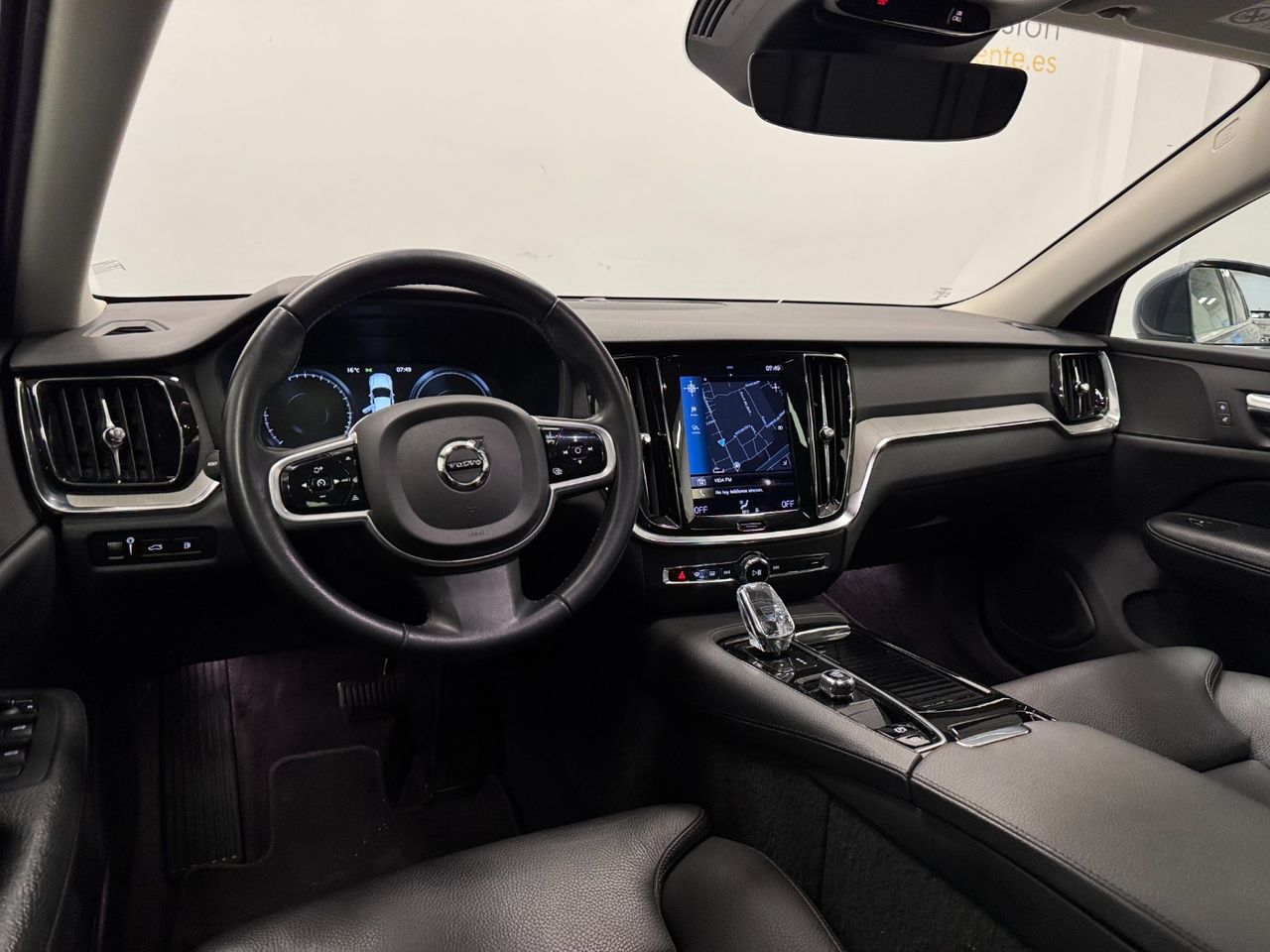 Volvo V60 T6 AWD RECHARGE INSCRIPTION miniatura 9