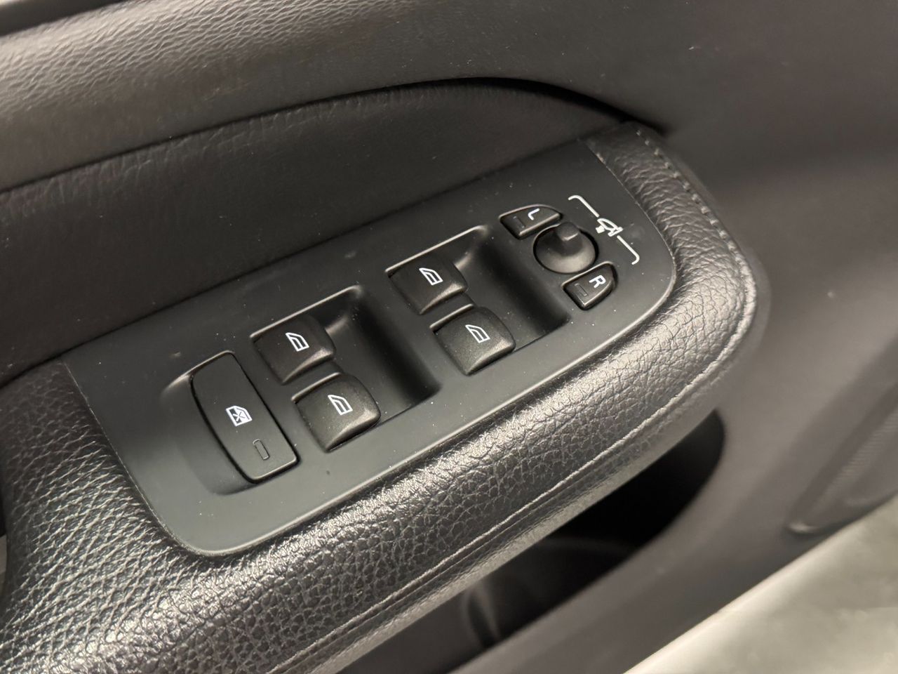 Volvo V60 T6 AWD RECHARGE INSCRIPTION foto 15