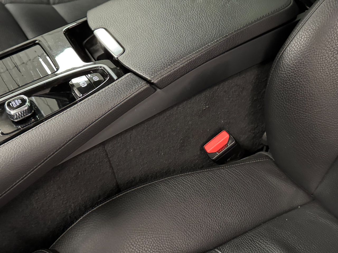 Volvo V60 T6 AWD RECHARGE INSCRIPTION foto 25