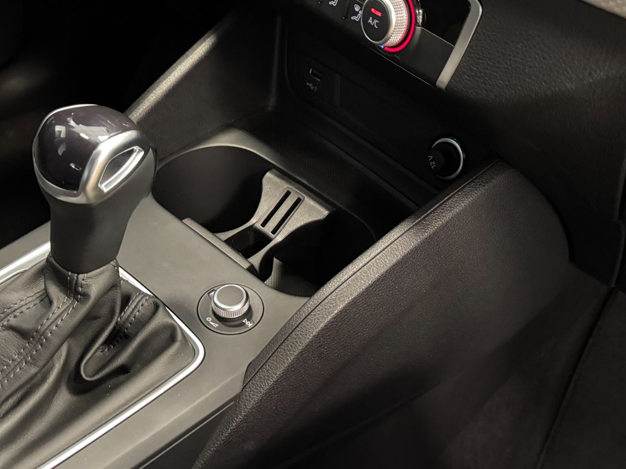 Audi Q2 ADVANCED 30TDI S-TRONIC miniatura 38