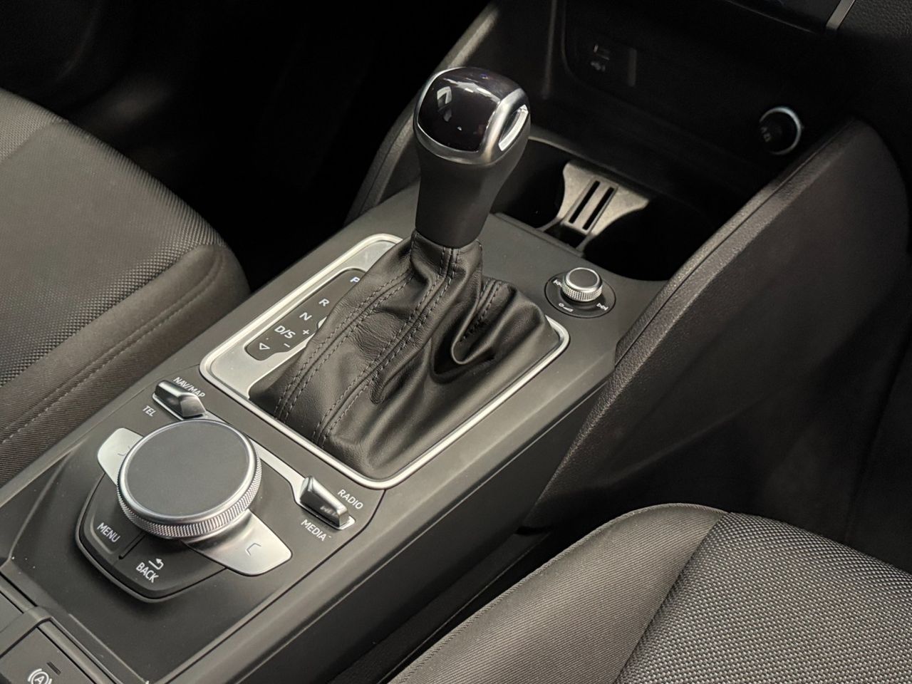 Audi Q2 ADVANCED 30TDI S-TRONIC miniatura 39