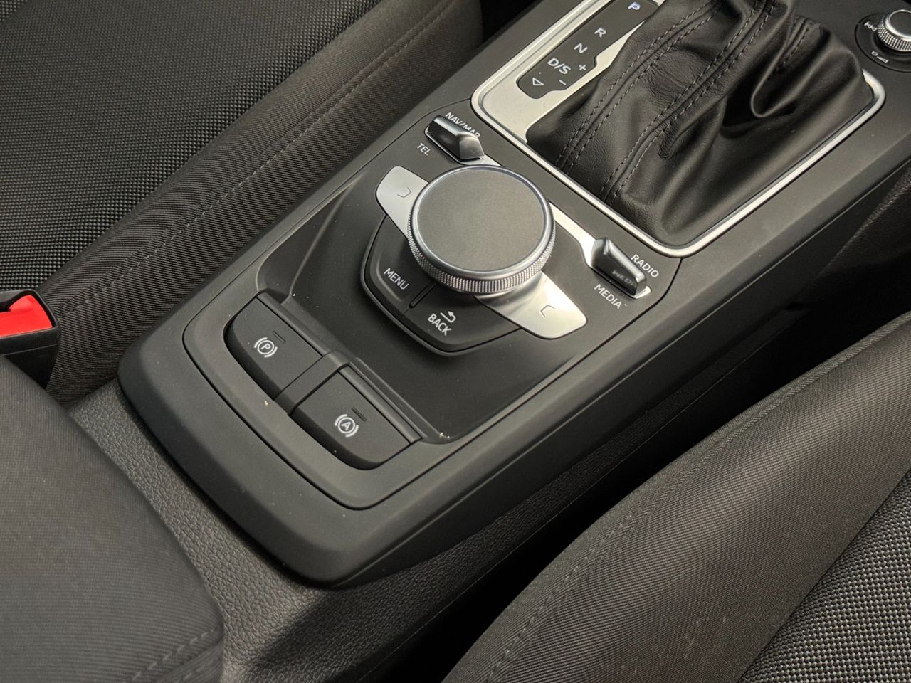 Audi Q2 ADVANCED 30TDI S-TRONIC miniatura 40