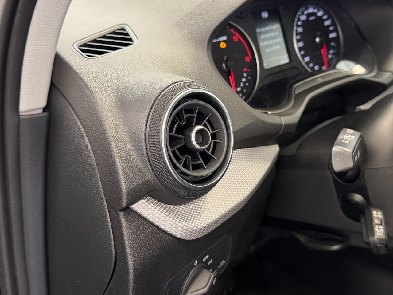 Audi Q2 ADVANCED 30TDI S-TRONIC foto 16