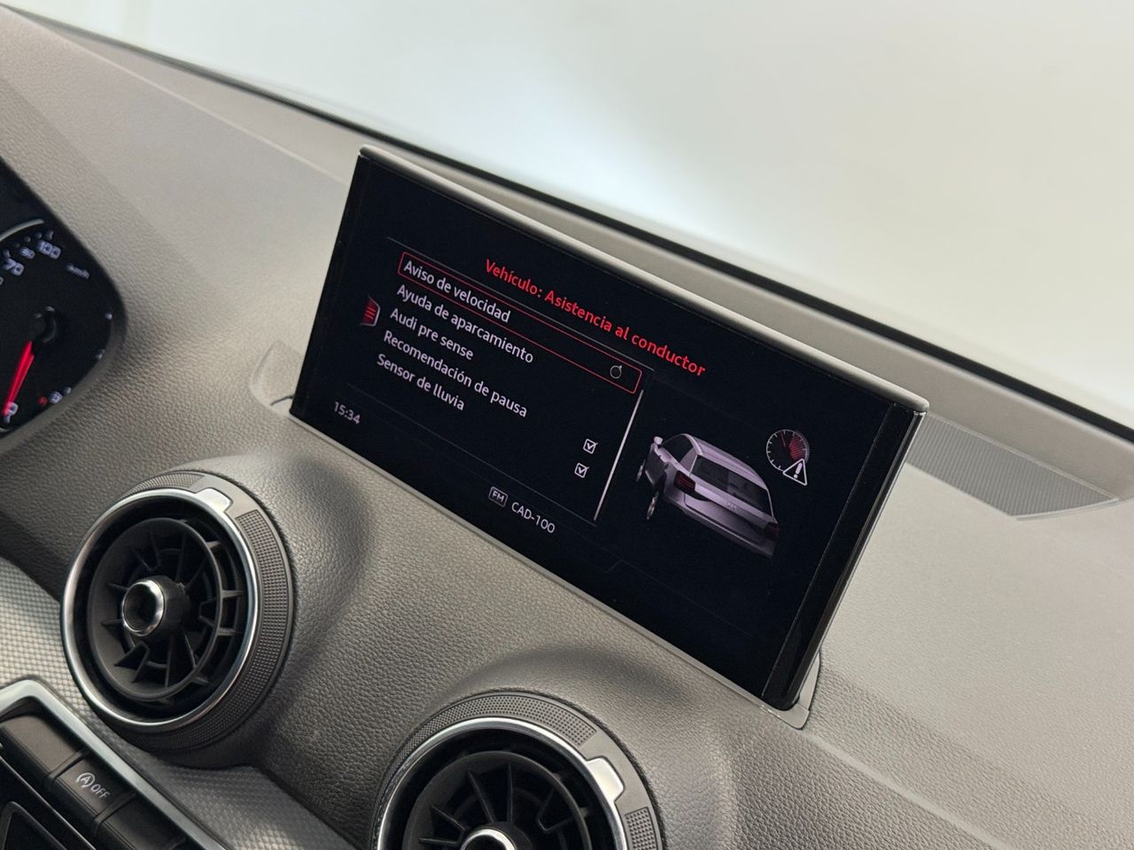 Audi Q2 ADVANCED 30TDI S-TRONIC foto 34