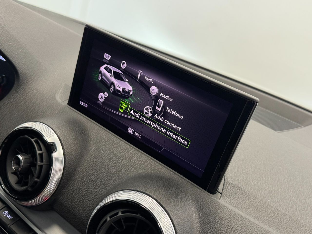 Audi Q2 S-LINE 35TFSI S-TRONIC miniatura 34