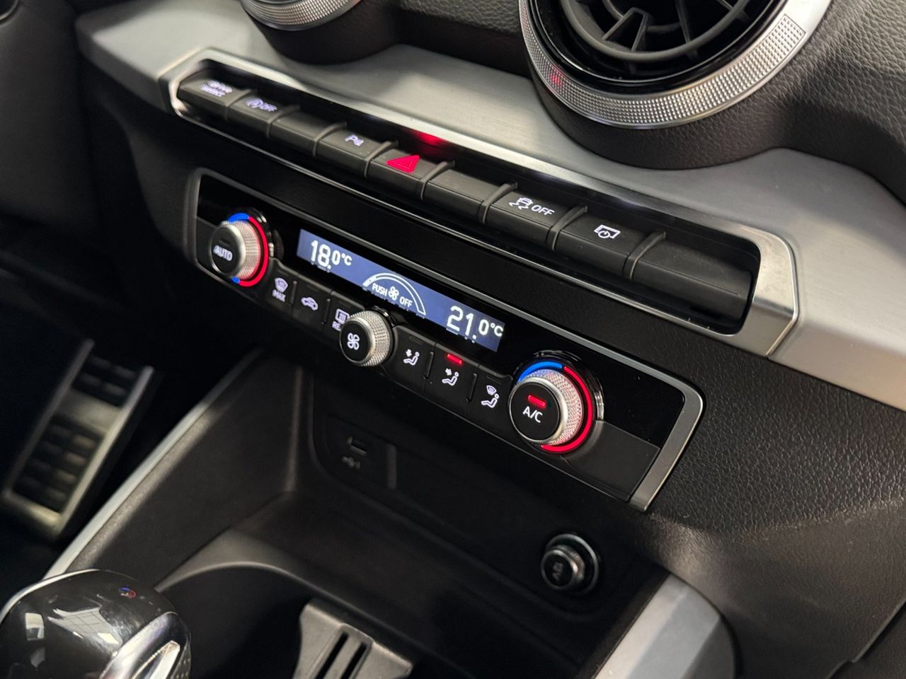 Audi Q2 S-LINE 35TFSI S-TRONIC miniatura 37