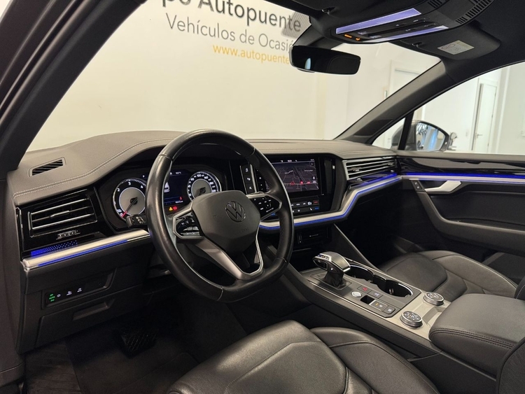 Volkswagen Touareg PREMIUM ELEGANCE  3.0 V6 TIP 4MOTION foto 8