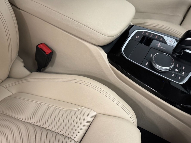 BMW X3 XLINE XDRIVE 20D  foto 42