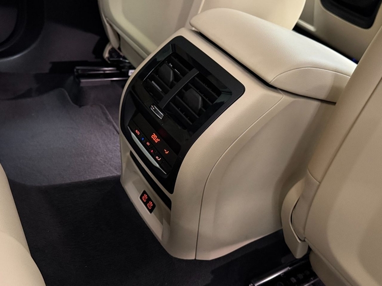 BMW X3 XLINE XDRIVE 20D  foto 43