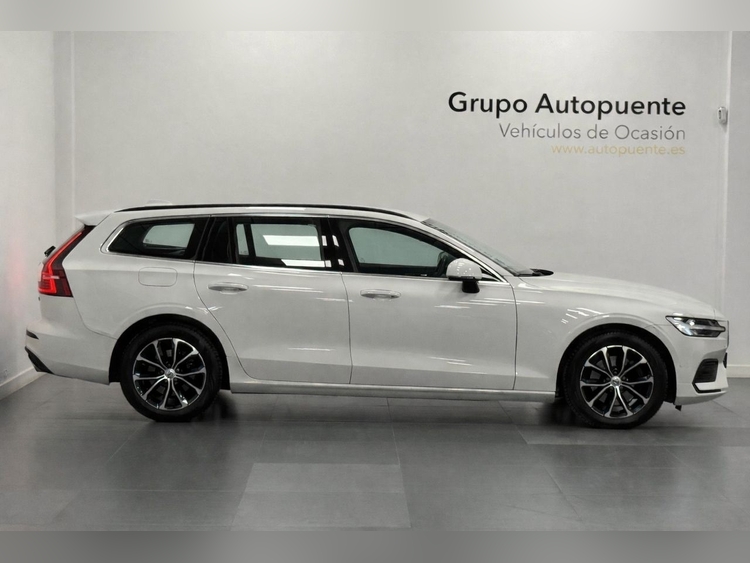 Volvo V60 2.0 B4 D MOMENTUM PRO AUTO foto 3
