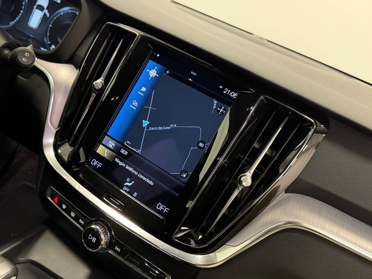 Volvo V60 2.0 B4 D MOMENTUM PRO AUTO foto 27