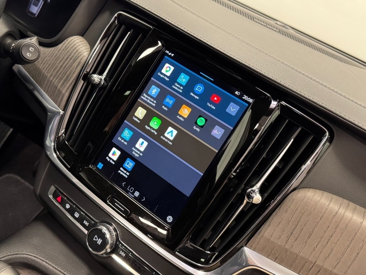 Volvo V90 CROSS COUNTRY 2.0 B4 AWD AUTO foto 32