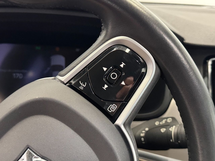 Volvo V90 MOMENTUM PRO AUTO foto 23
