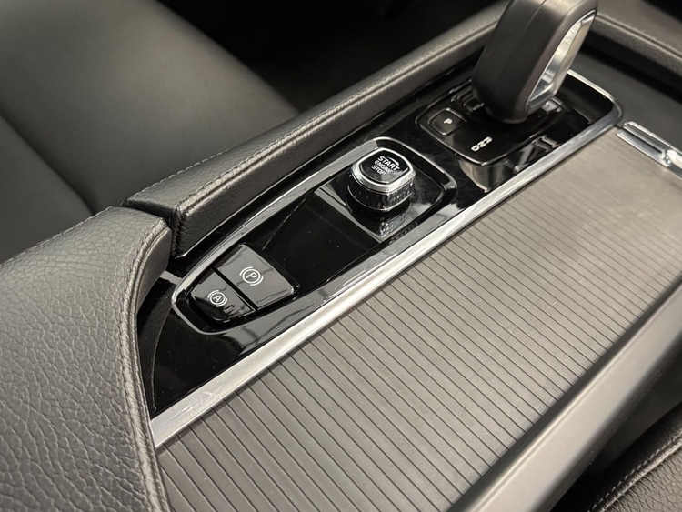 Volvo V90 MOMENTUM PRO AUTO foto 36