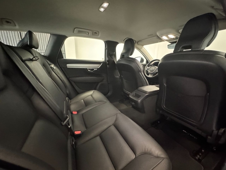 Volvo V90 MOMENTUM PRO AUTO foto 39