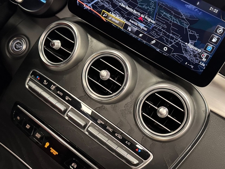 Mercedes Clase GLC GLC 300D AMG 4 MATIC foto 41