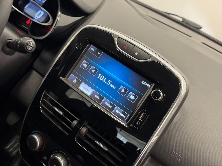 Renault Clio CLIO foto 25