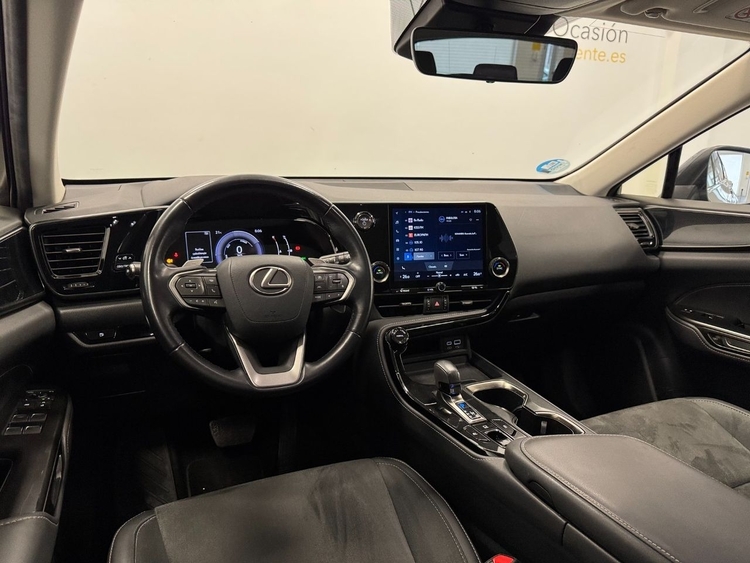 Lexus NX 350H BUSINESS CITY foto 26