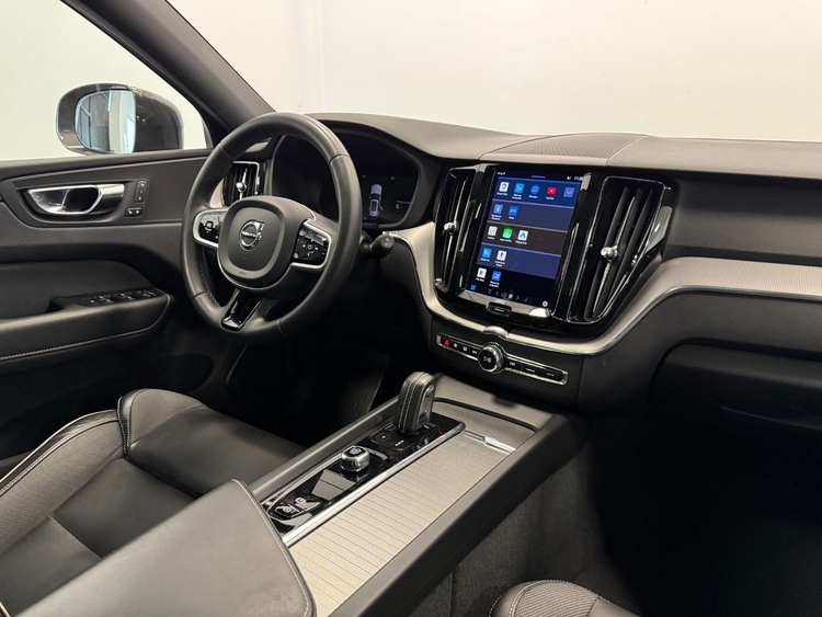 Volvo XC60 RECHARGE R-DESIGN AUTO foto 12