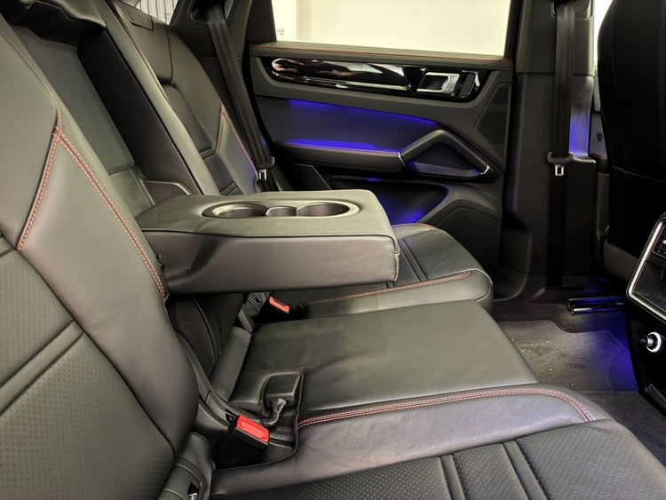 Porsche Cayenne CAYENNE COUPÉ E-HYBRID foto 43