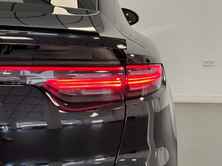 Porsche Cayenne CAYENNE COUPÉ E-HYBRID foto 45