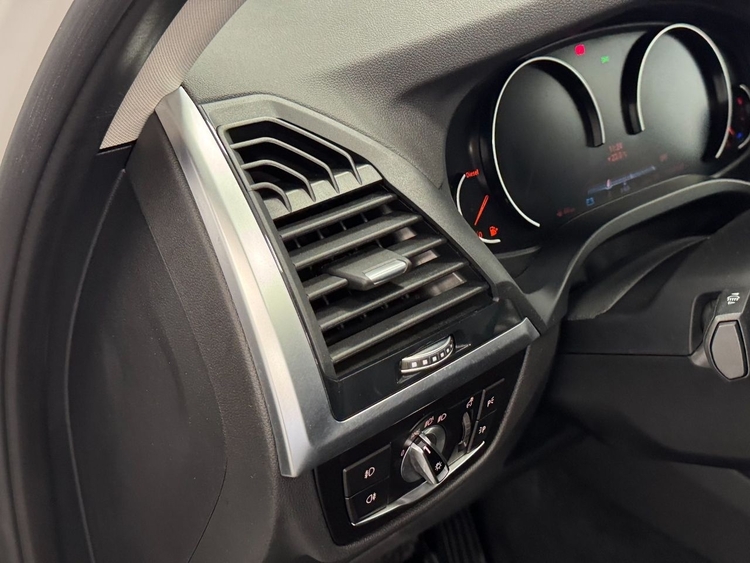 BMW X4 XDRIVE 20D foto 16