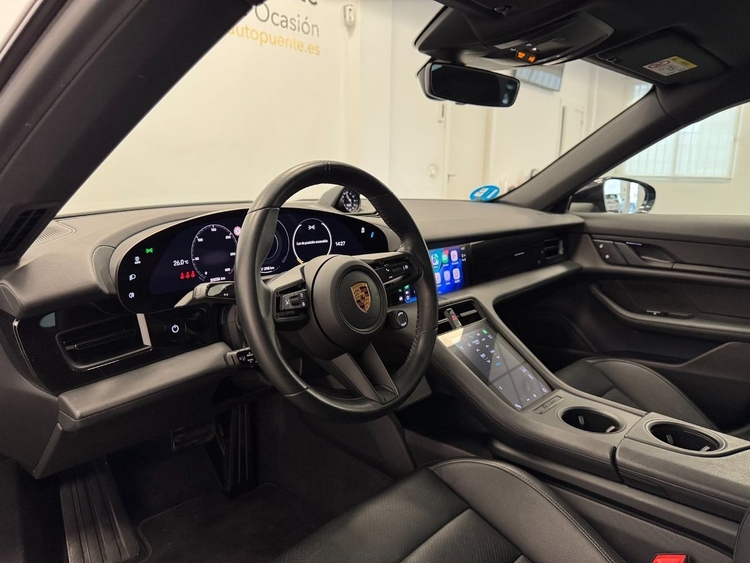Porsche Taycan TAYCAN foto 14