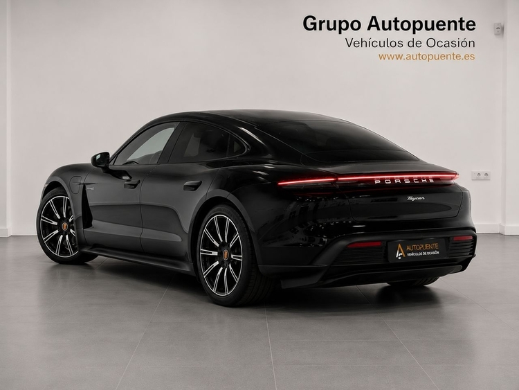 Porsche Taycan TAYCAN foto 4