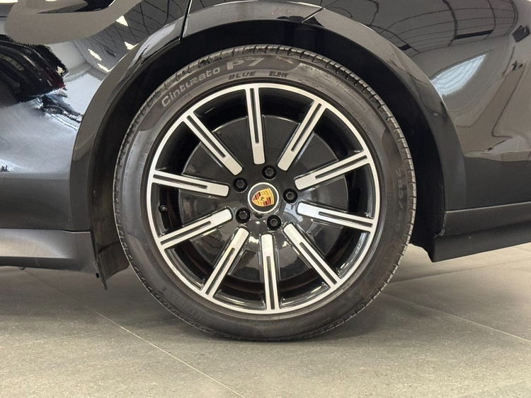 Porsche Taycan TAYCAN foto 49