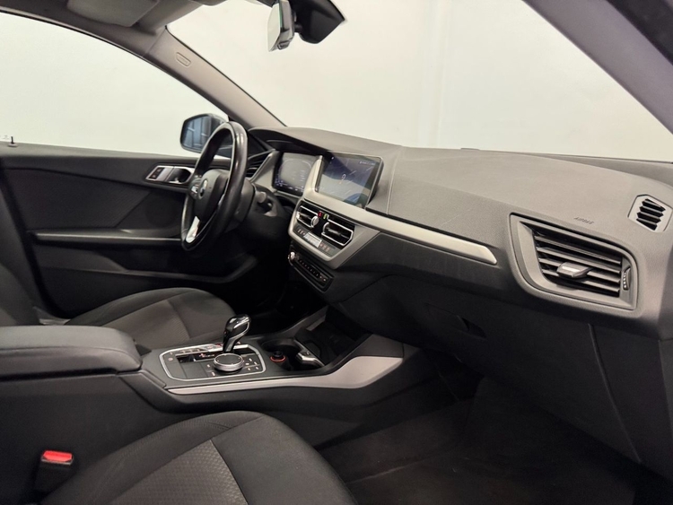 BMW Serie 2 218d Gran Coupe foto 26