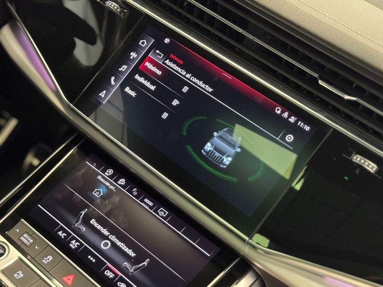Audi Q8 55TFSI BLACK LIMITED  foto 42