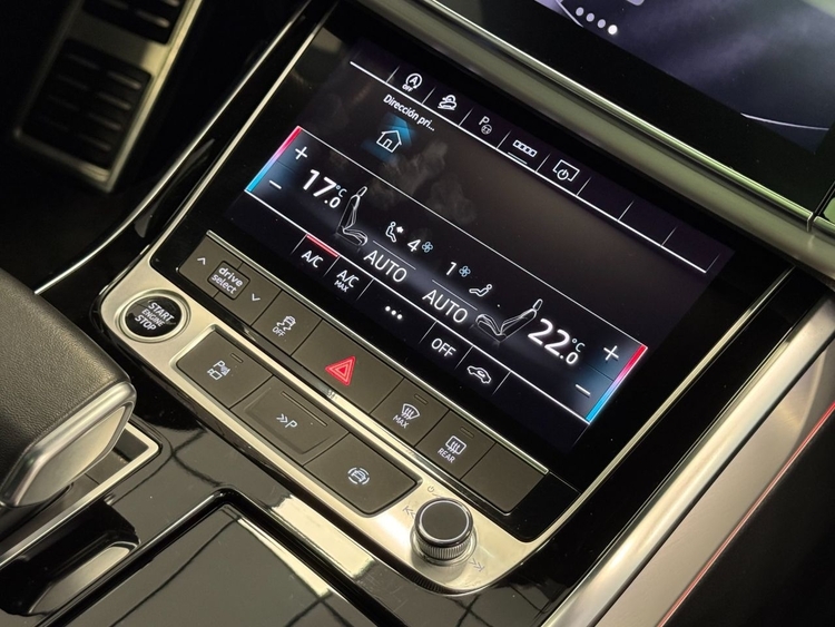 Audi Q8 55TFSI BLACK LIMITED  foto 47