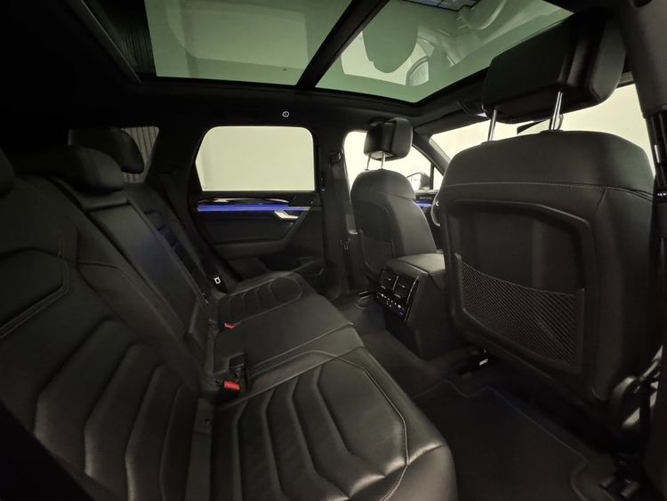 Volkswagen Touareg R V6 462CV foto 41