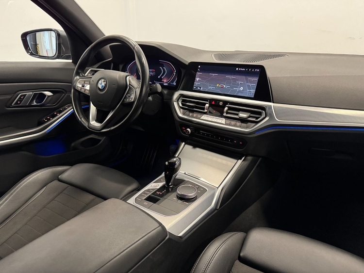 BMW Serie 3 SERIE 320D foto 12