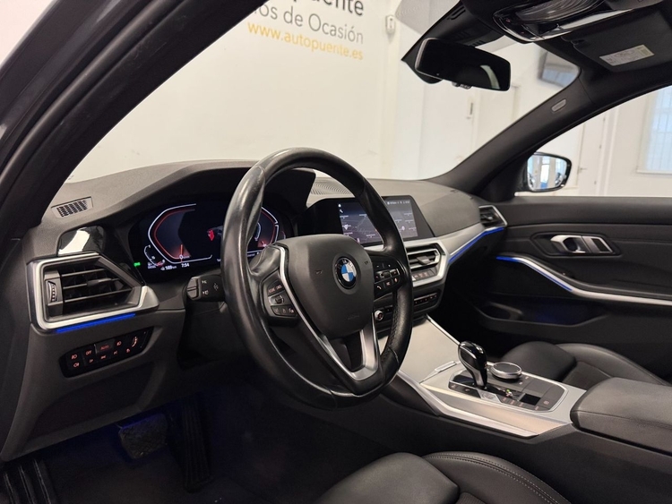 BMW Serie 3 SERIE 320D foto 14