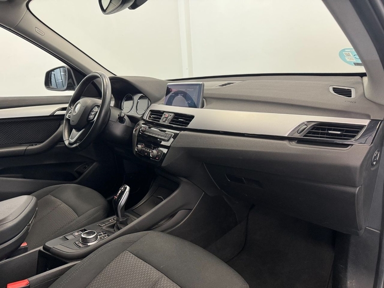 BMW X1 SDRIVE 18D  foto 12