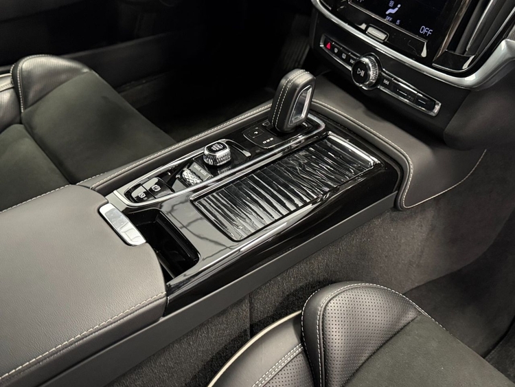 Volvo S90 T8 RECHARGE R-DESIGN foto 39