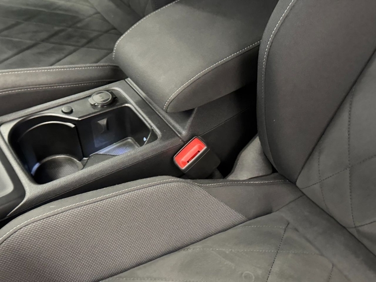 Volkswagen Golf E-HYBRID 204CV DSG foto 25