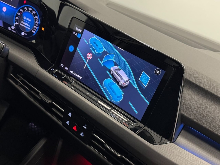 Volkswagen Golf E-HYBRID 204CV DSG foto 38
