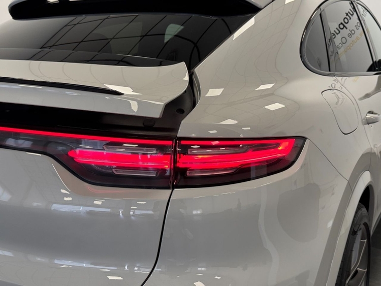 Porsche Cayenne CAYENNE foto 51