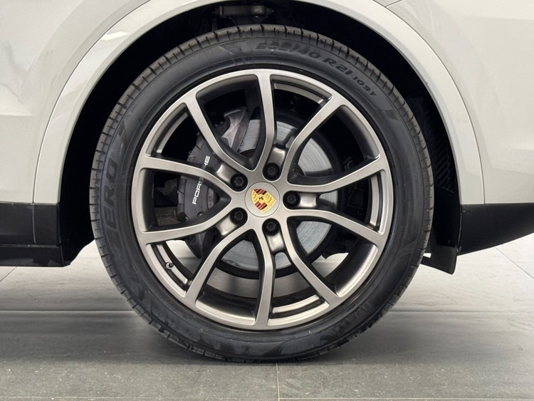 Porsche Cayenne CAYENNE foto 52