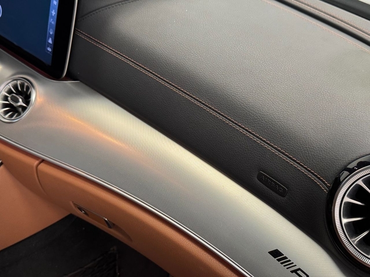 Mercedes Clase E 220D AMG foto 23