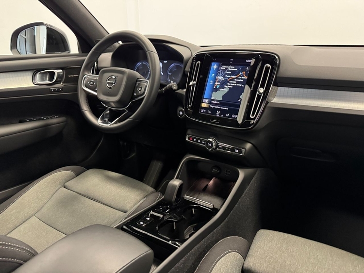 Volvo XC40 T4 PLUS BRIGHT AUTO  foto 12