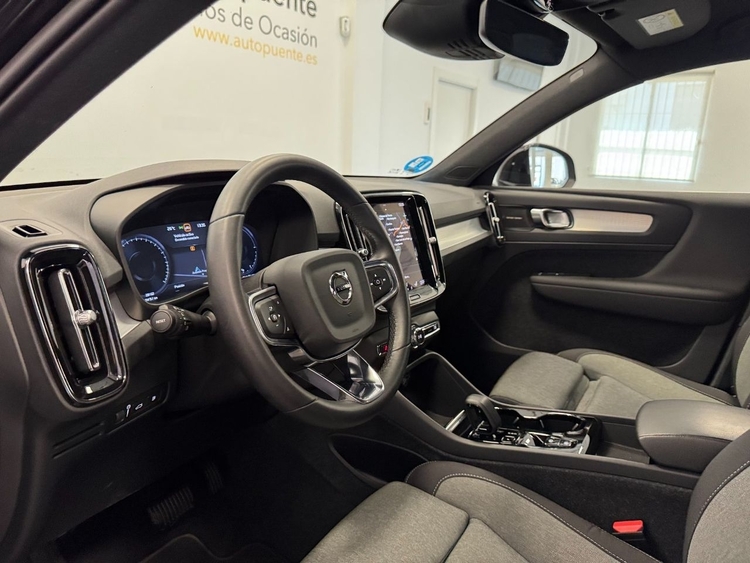 Volvo XC40 T4 PLUS BRIGHT AUTO  foto 13