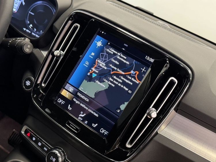 Volvo XC40 T4 PLUS BRIGHT AUTO  foto 28