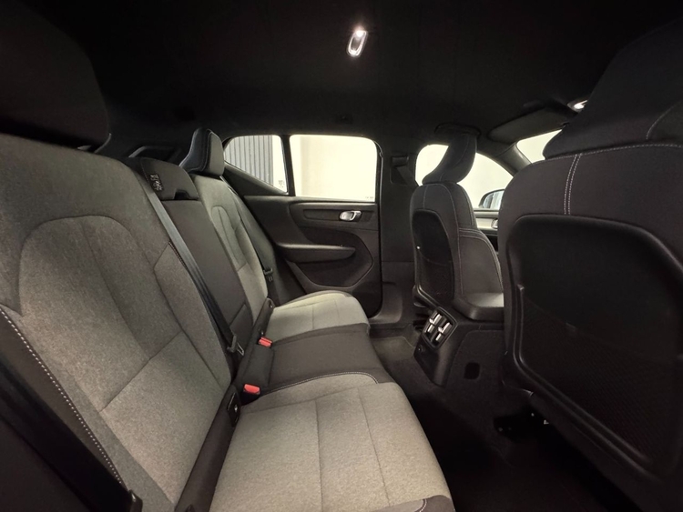 Volvo XC40 T4 PLUS BRIGHT AUTO  foto 36